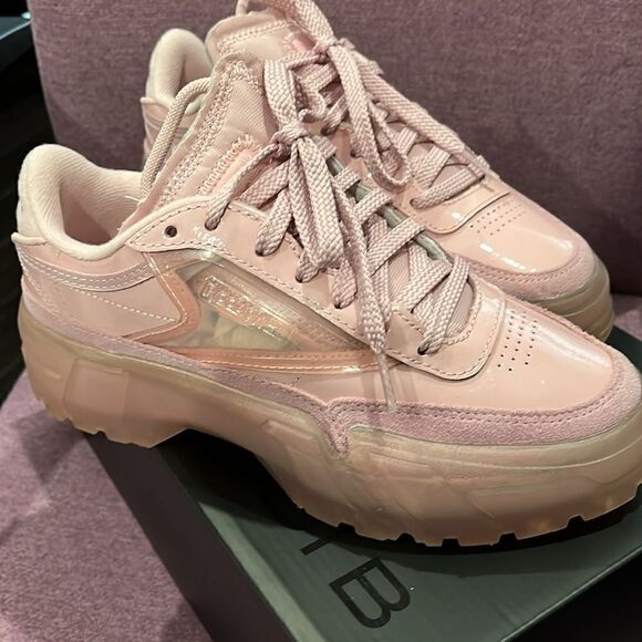 Cardi b Reebok - Picture 2 of 9